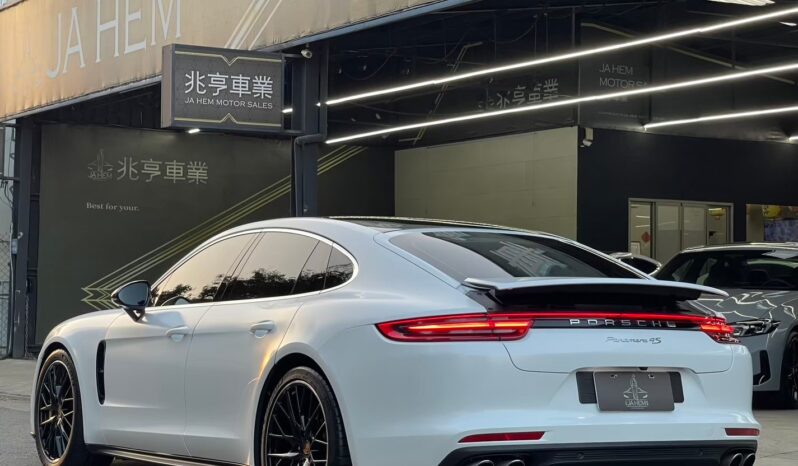 
2017-PORSCHE 保時捷 Panamera 4S full									