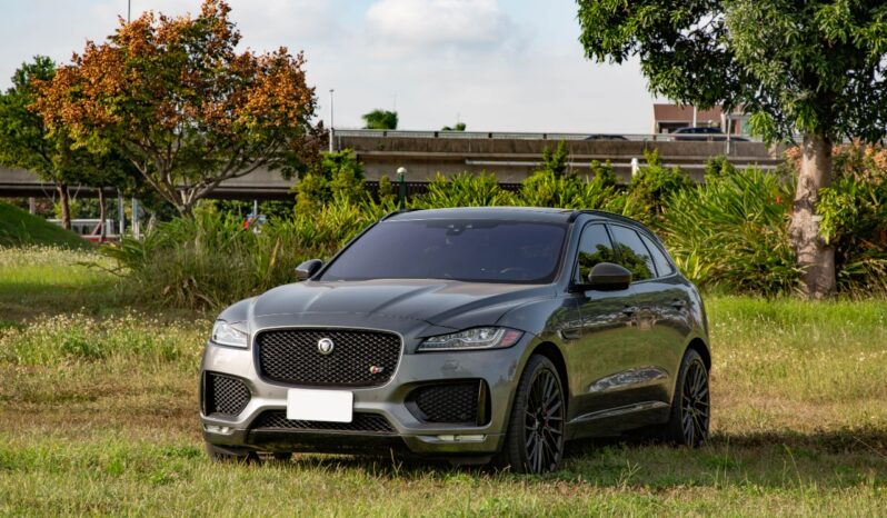 
2016-JAGUAR	F-PACE S full									