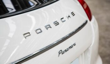 
2011 PORSCHE Panamera full									