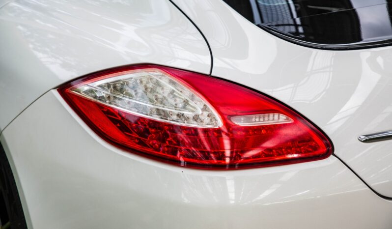 
2011 PORSCHE Panamera full									