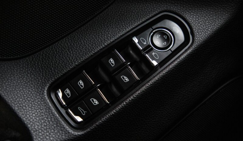 
2011 PORSCHE Panamera full									
