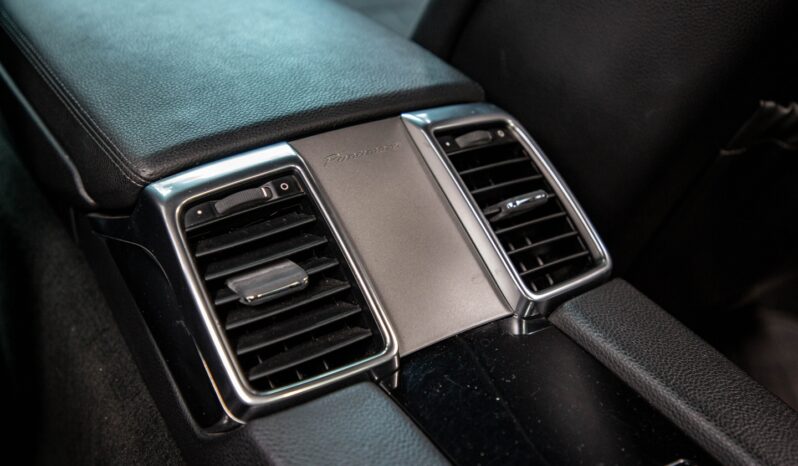 
2011 PORSCHE Panamera full									