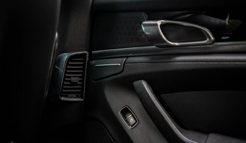
2011 PORSCHE Panamera full									