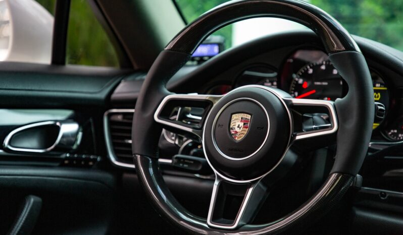 
2011 PORSCHE Panamera full									