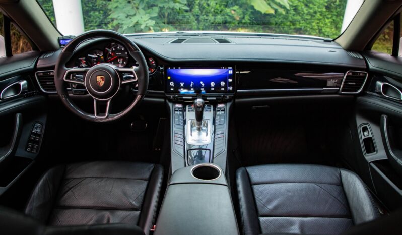 
2011 PORSCHE Panamera full									