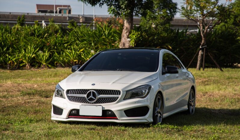 
2013 M-BENZ	CLA250 full									