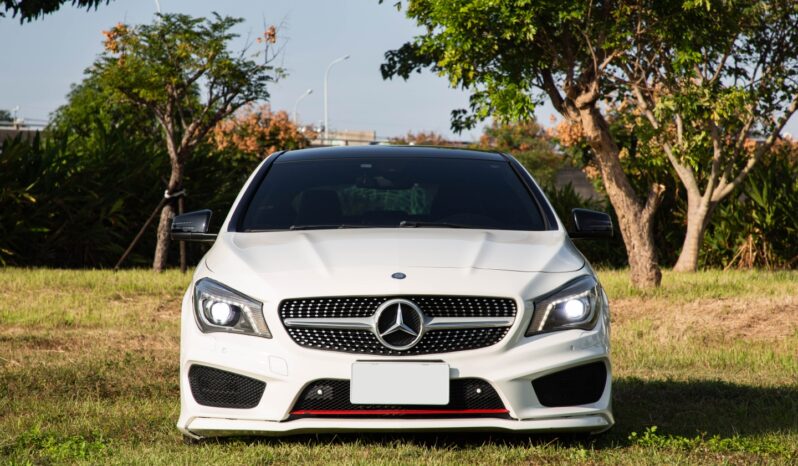 
2013 M-BENZ	CLA250 full									