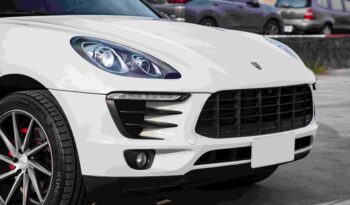 
2015 Porsche Macan full									